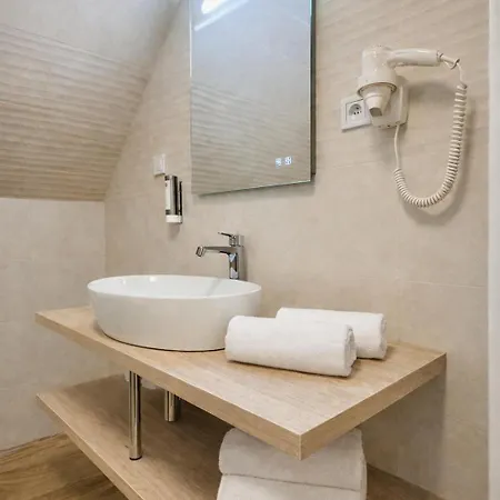 Ella Apartment