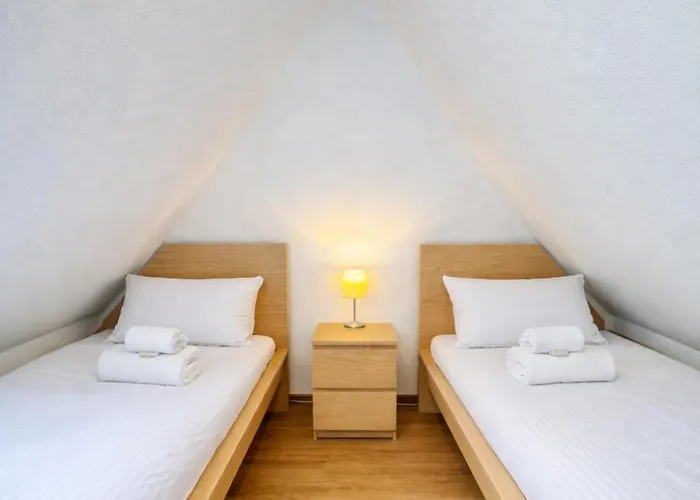 Ella Hřensko